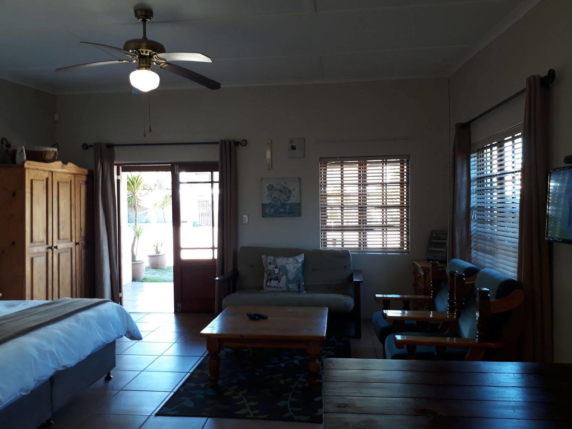 Tourist Lodge Gansbaai Zewnętrze zdjęcie
